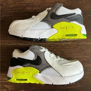 Nike Toddler Size 8 Air Max